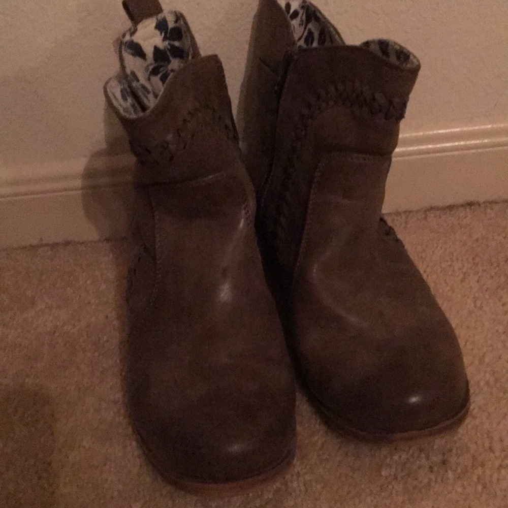 Moto booties